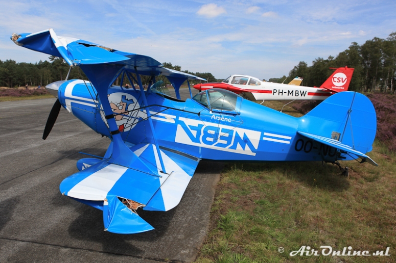 OO-NUE Pitts S-2A Special
